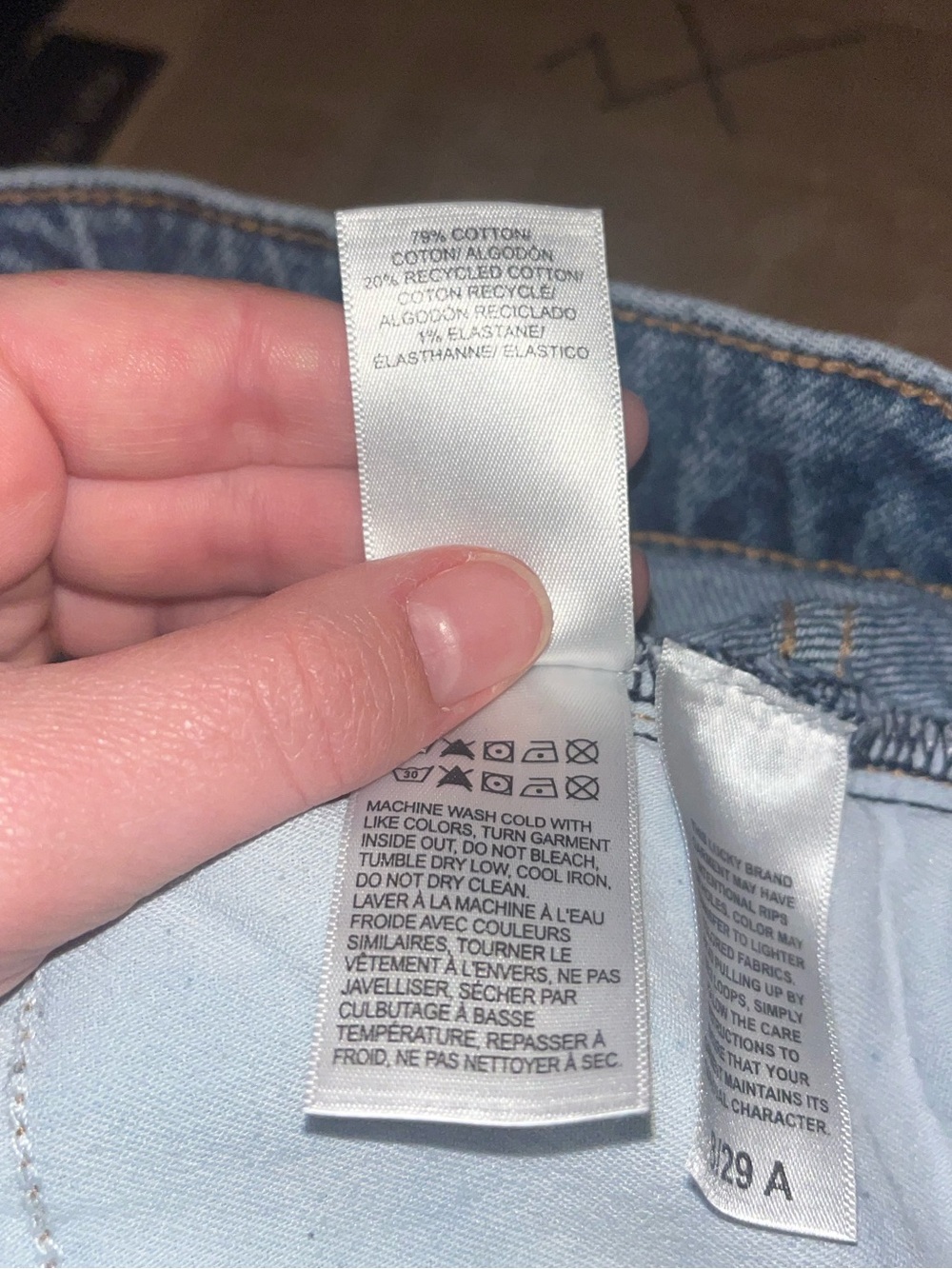 Lucky Brand Women’s Barrel Jeans in Medium Wash - Picture 9 of 9